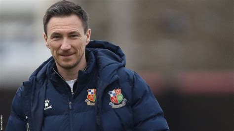 Wealdstone manager Stuart Maynard the favourite for the Notts County.